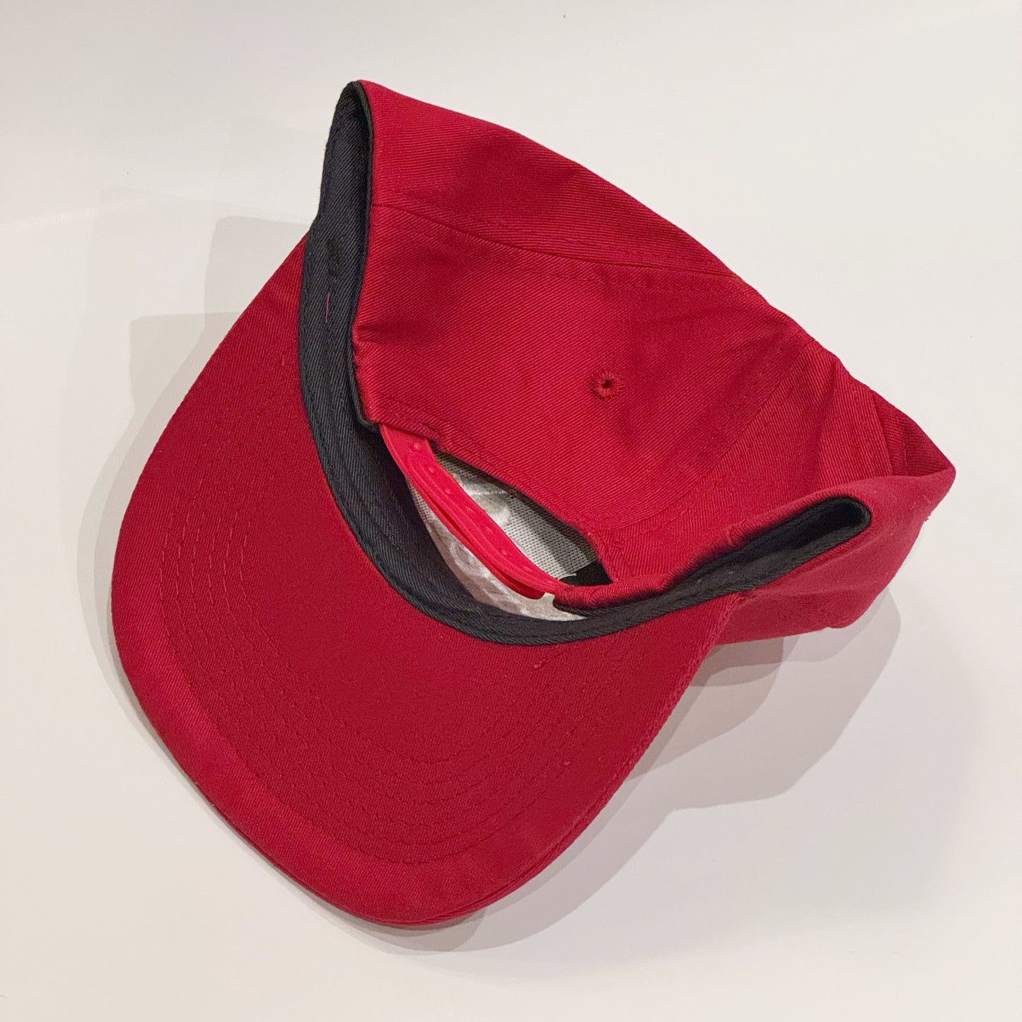 Casquette Snapback Miracle Motorsport « Period Correct » Rouge Basque